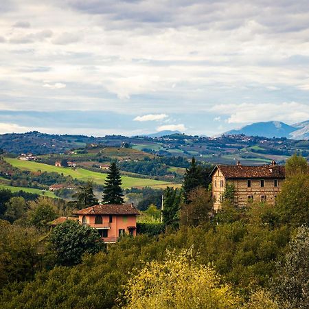 Charming Barolo Wine Loft Hotell Monforte dʼAlba Eksteriør bilde